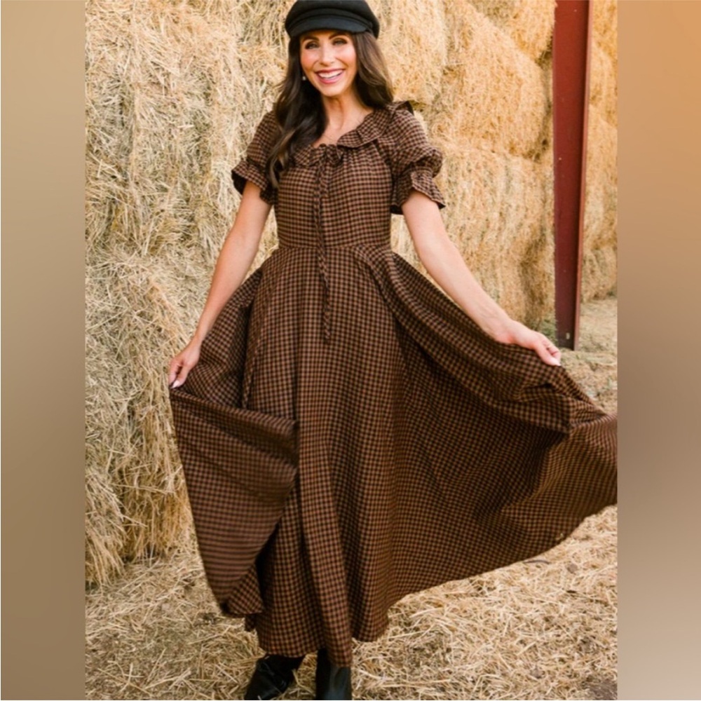 Ivy City Co Brown Plaid Short Sleeve Dress